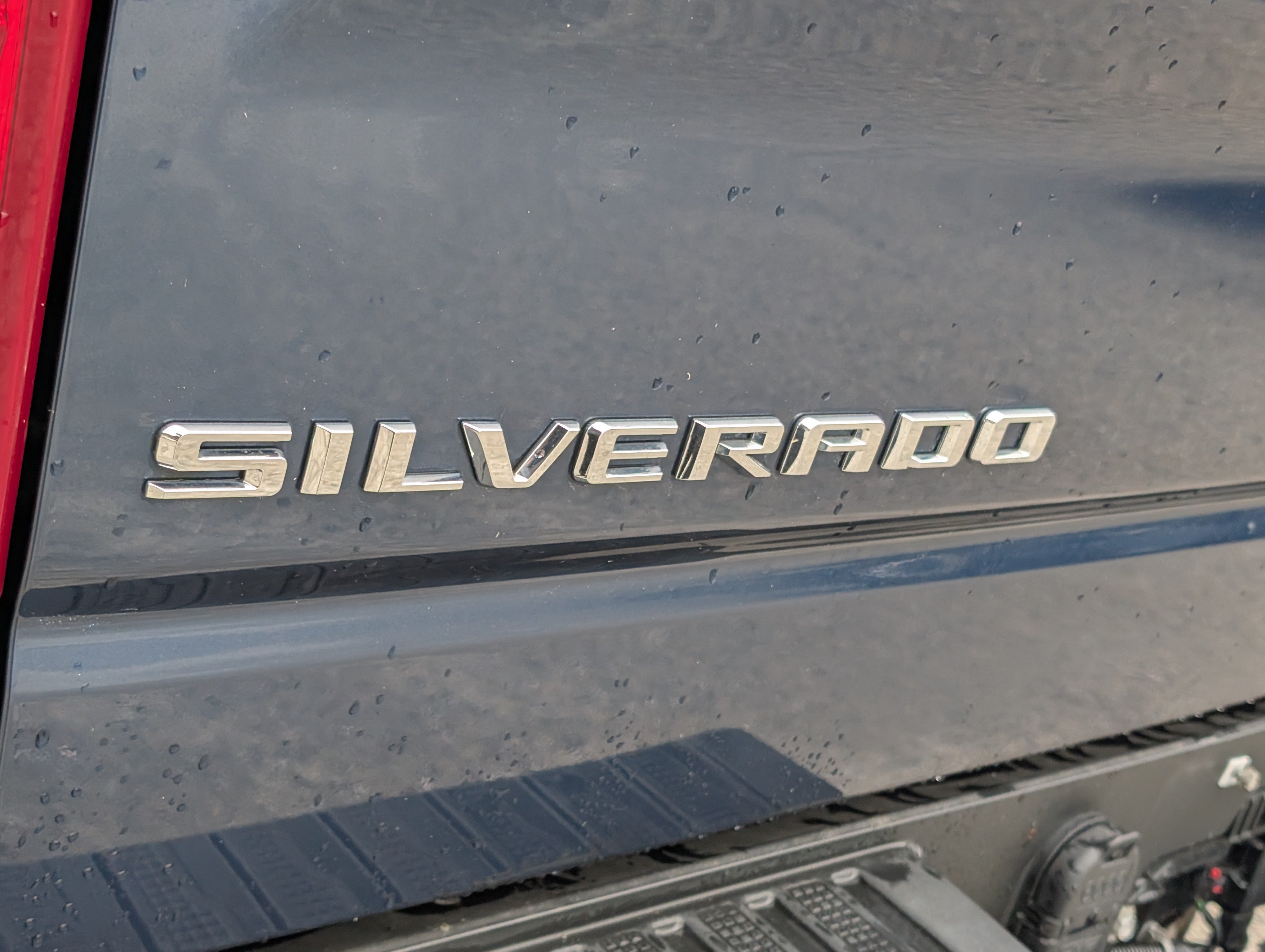 Used 2019 Chevrolet Silverado 1500 LT w/ All-Star Edition AWD/4WD image 9