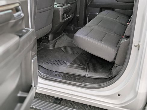 Used 2023 Chevrolet Silverado 1500 RST image 23