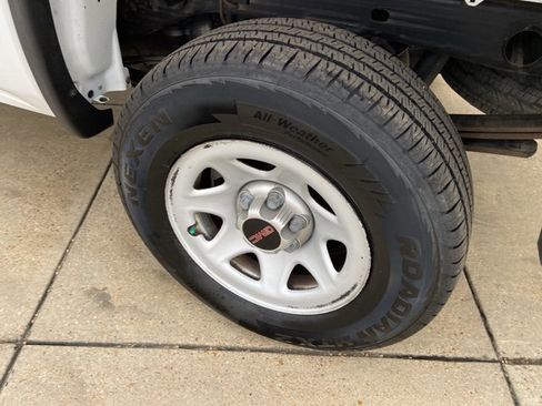 Used 2014 GMC Sierra 1500 2WD Regular Cab image 26