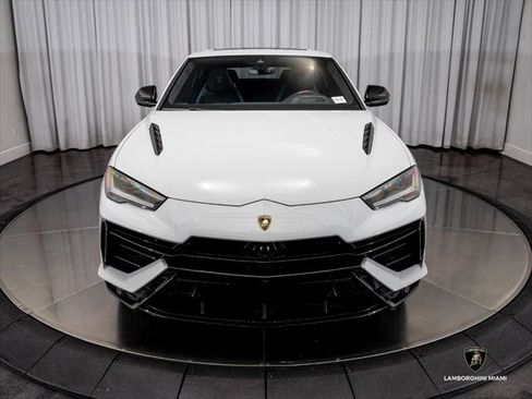 Used 2023 Lamborghini Urus S AWD/4WD image 3
