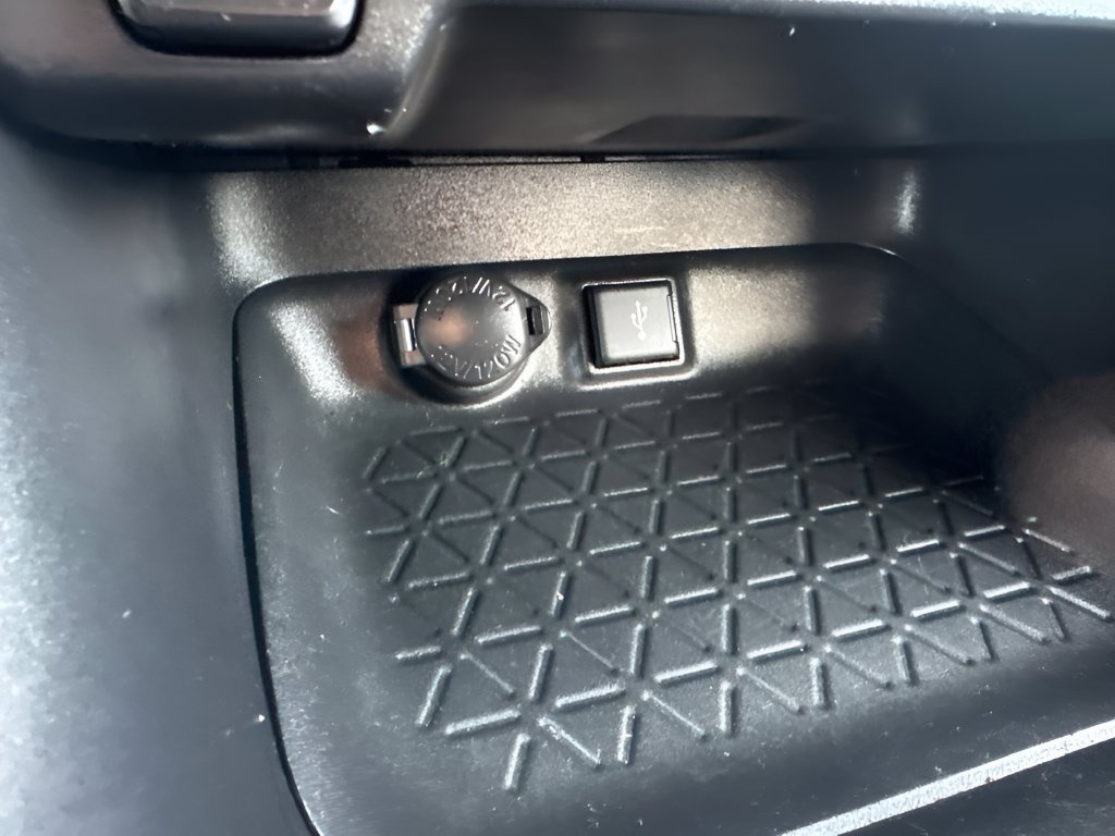 Used 2020 Toyota RAV4 XLE w/ All Weather Liner Package AWD/4WD image 31