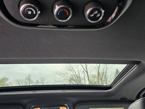 Used 2024 Dodge Durango GT image 19