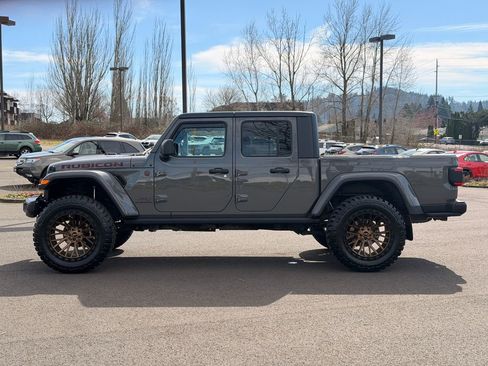 Used 2021 Jeep Gladiator Rubicon w/ Uconnect 4C Nav & Sound Group image 5