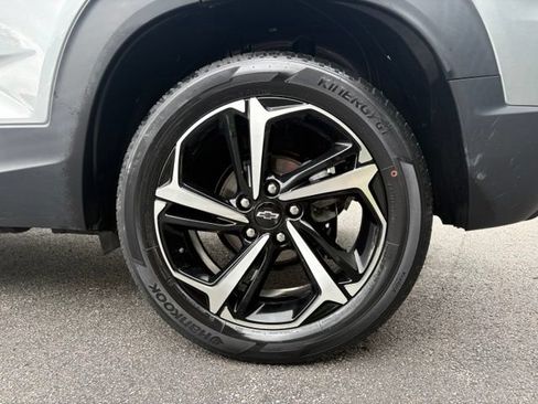 Used 2023 Chevrolet TrailBlazer RS AWD/4WD image 14