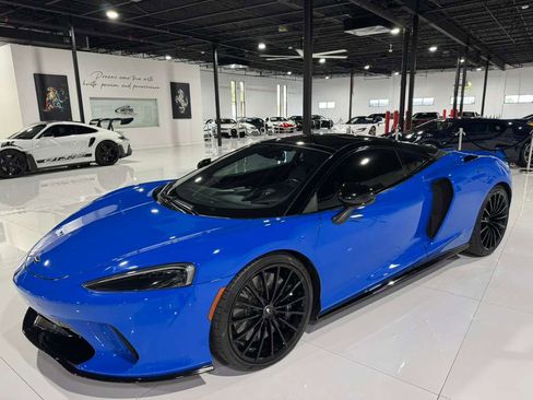 Used 2020 McLaren GT image 3