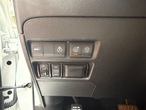 Used 2019 Nissan Armada Platinum w/ Captain's Chairs Package RWD image 22