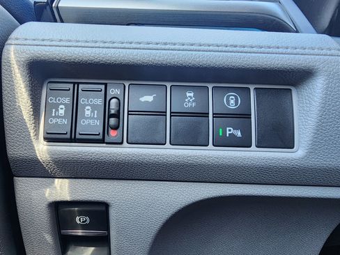 Used 2023 Honda Odyssey Touring image 25