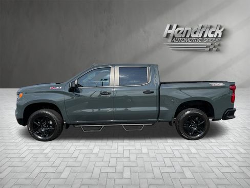 Used 2025 Chevrolet Silverado 1500 LT Trail Boss w/ Convenience Package II AWD/4WD image 9