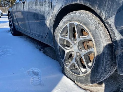 Used 2017 Buick Regal Sport Touring image 11