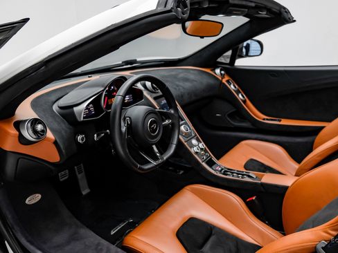 Used 2013 McLaren MP4-12C Spider image 43