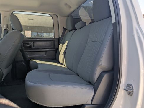 Used 2016 RAM 3500 Tradesman w/ Chrome Appearance Group image 14