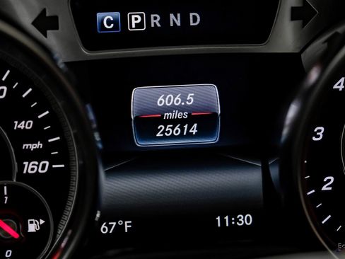 Used 2017 Mercedes-Benz SL 550 image 79