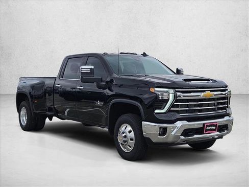 New 2026 Chevrolet Silverado 3500 LTZ w/ LTZ Texas Edition AWD/4WD image 7