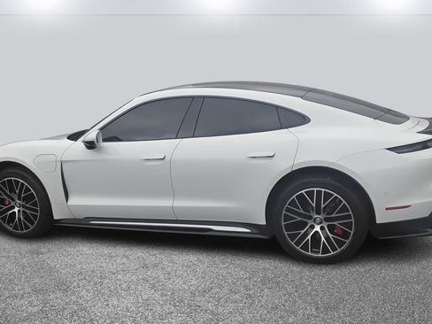 Used 2020 Porsche Taycan 4S image 6