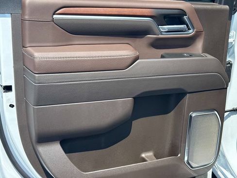 New 2026 GMC Sierra 3500 Denali w/ Denali Reserve Package AWD/4WD image 11