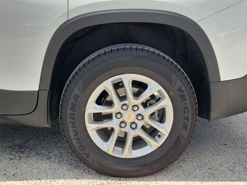 Used 2023 Chevrolet Traverse LS w/ Safety Package FWD image 31
