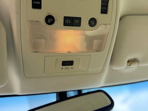 Used 2013 Lexus ES 350 w/ Luxury Pkg FWD image 17