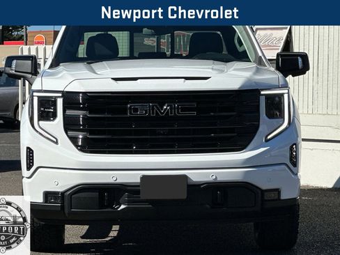 New 2026 GMC Sierra 1500 Elevation w/ Elevation Premium Package image 7