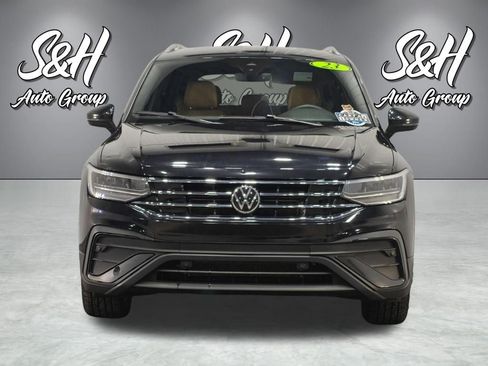 Used 2023 Volkswagen Tiguan SE AWD/4WD image 14