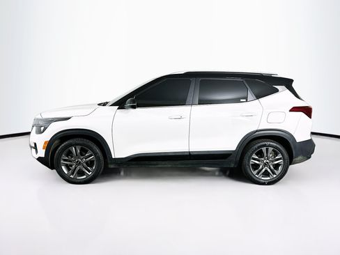 Used 2023 Kia Seltos S FWD image 4