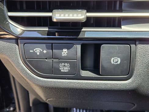 New 2026 Kia Sportage LX FWD image 14