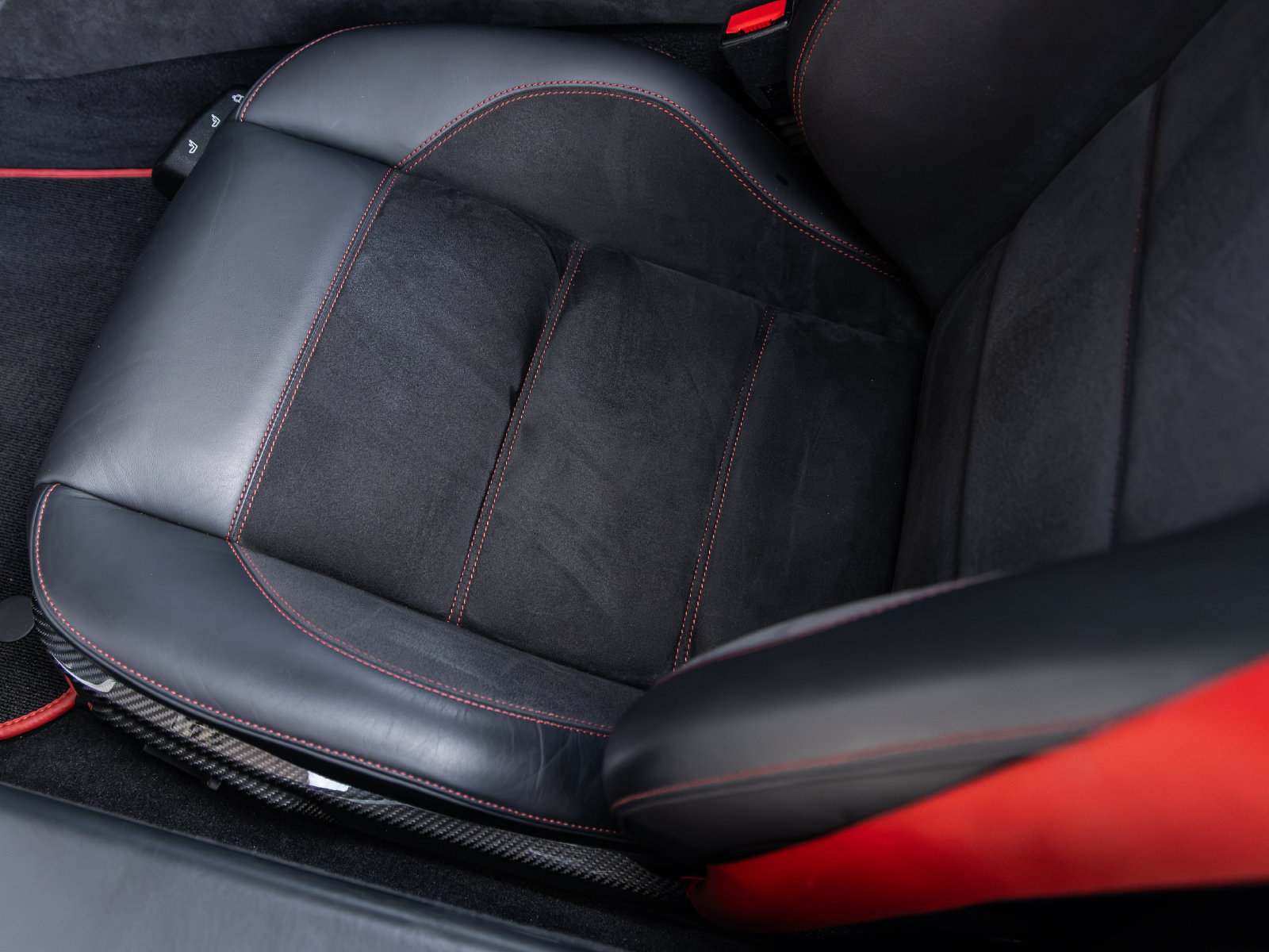 Used 2014 Mercedes-Benz SLS AMG Black Series image 46