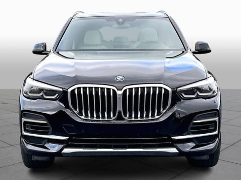 Used 2022 BMW X5 xDrive45e w/ Luxury Seating Package image 3