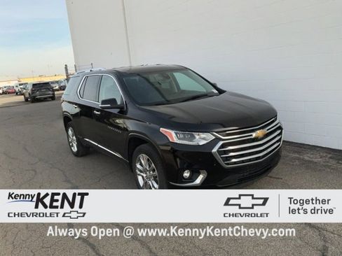Certified 2021 Chevrolet Traverse High Country image 1