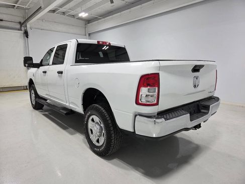 Used 2024 RAM 2500 Tradesman w/ Chrome Appearance Group image 5