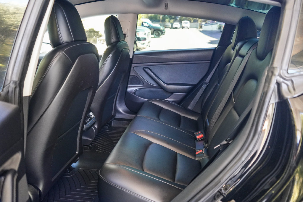Used 2019 Tesla Model 3 Standard Range Plus RWD image 17