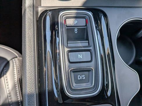 Certified 2025 Honda Pilot EX-L image 11