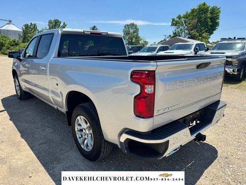 Used 2021 Chevrolet Silverado 1500 LT AWD/4WD image 3