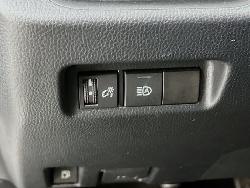 Used 2020 Toyota RAV4 XLE w/ All Weather Liner Package AWD/4WD image 17