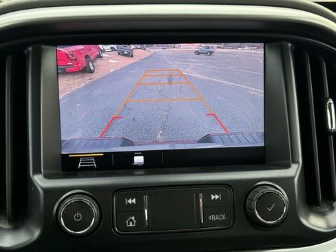 Used 2020 Chevrolet Colorado LT image 25