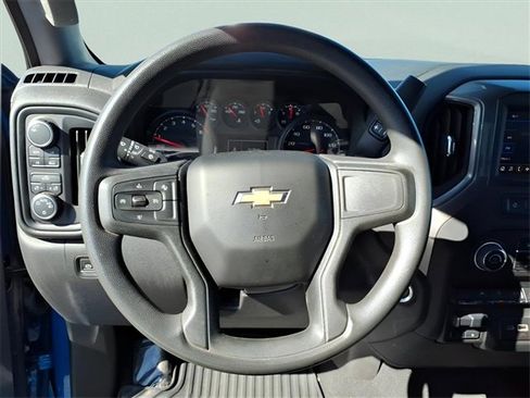 Used 2023 Chevrolet Silverado 1500 Custom image 9