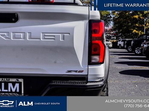 New 2026 Chevrolet Colorado ZR2 w/ Technology Package AWD/4WD image 16