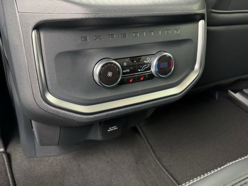 New 2026 Ford Expedition Max Platinum w/ Driver's Package image 21