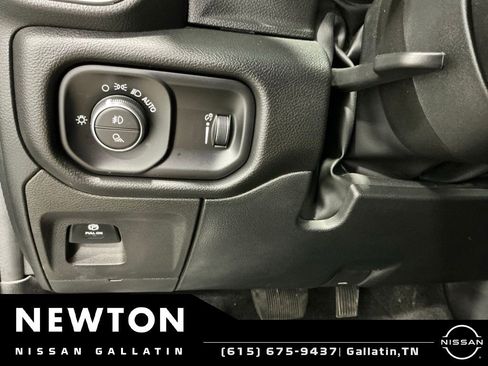 Used 2023 RAM 1500 Big Horn AWD/4WD image 43