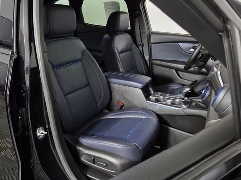 Used 2025 Chevrolet Blazer RS w/ Driver Confidence II Package image 36