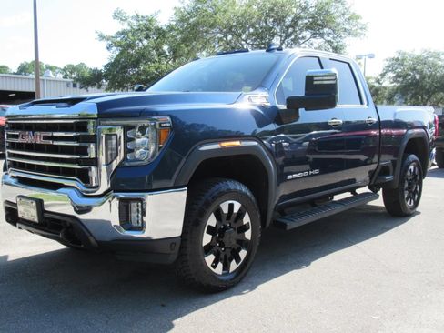 Used 2020 GMC Sierra 2500 SLT w/ SLT Convenience Package AWD/4WD image 3