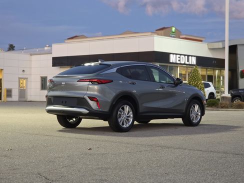 New 2026 Buick Envista Preferred image 7