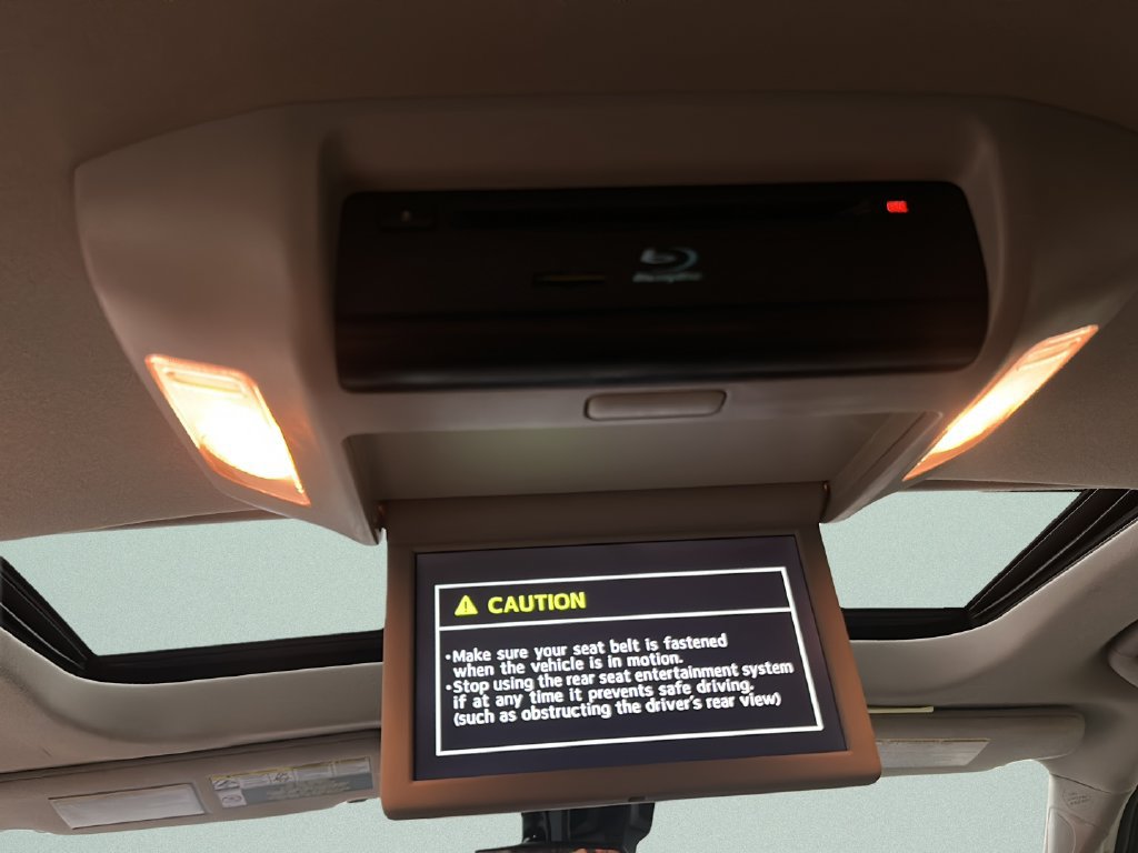 Used 2018 Toyota Sequoia Platinum AWD/4WD image 29