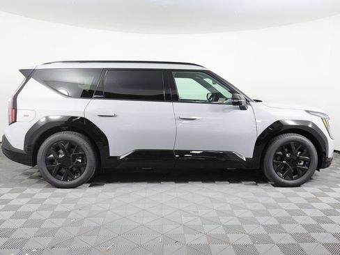 New 2026 Kia EV9 Land w/ Nightfall Edition Package image 4
