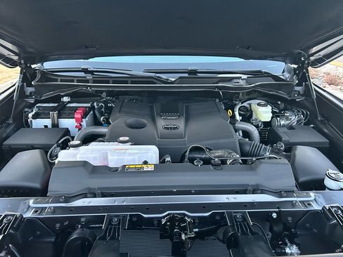 New 2026 Toyota Tundra Platinum AWD/4WD image 17