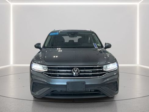 Certified 2024 Volkswagen Tiguan SE AWD/4WD image 9