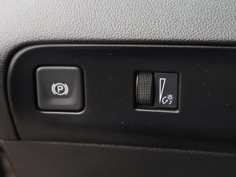Used 2024 Buick Enclave Essence w/ Sport Touring Edition FWD image 23