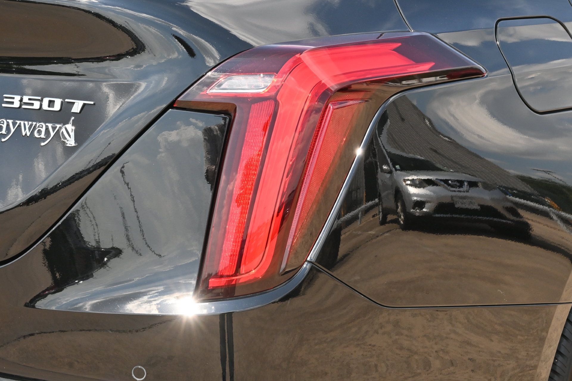 Certified 2026 Cadillac CT4 Luxury RWD image 21