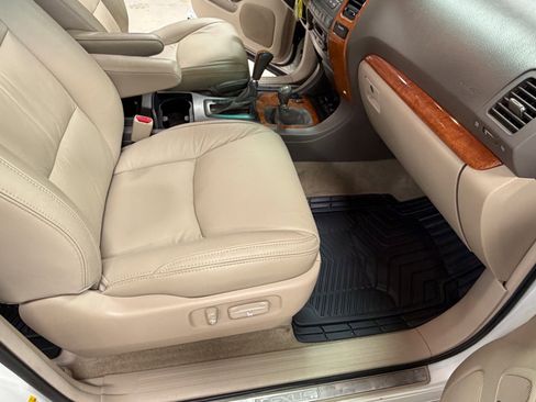 Used 2004 Lexus GX 470 image 21