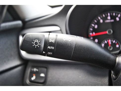 Used 2020 Kia Optima SE FWD image 20