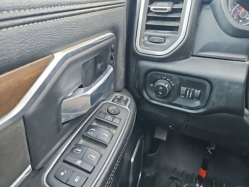 Used 2024 RAM 2500 Laramie image 22